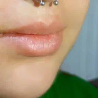 (سوراخ کردن)پیرسینگ حرفه‌ای گوش، بینی، ناف