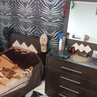 تخت خواب ۲ نفره فلزی چوبی و آیینه و میز دراور