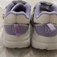 کفش کتونی دخترانه بچگانه سایز ۲۸|کفش و لباس بچه|تهران, امیریه|دیوار