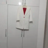 دو عدد کت و شلوار مجلسی|لباس|صدرا-فارس, فاز ۱|دیوار