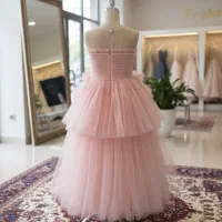 پیراهن عروسکی بچگانه|کفش و لباس بچه|میانه, |دیوار