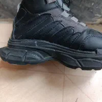 کفش|کیف، کفش، کمربند|شیراز, بریجستون|دیوار