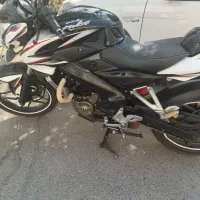 NS200|موتورسیکلت|قم, دروازه چوبی|دیوار