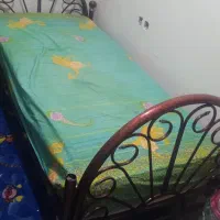 تخت خواب فلزی