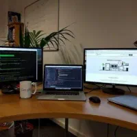 استخدام ادمین شبکه های اجتماعی وسایت حضوری