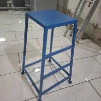 چهارپایه آهنی