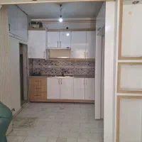 ۸۵ متر / همکف راه جدا