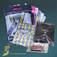 خانم جهت بسته بندی لباس