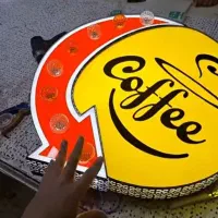 طراح و تابلوساز