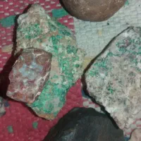 تعدادی سنگ قیمتی فروشی|کلکسیون اشیاء عتیقه|ری, بی‌بی شهر بانو|دیوار