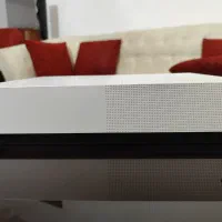 ایکس باکس وان اس با تمام وسایل جانبی و دو دسته