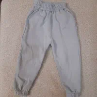 تعدادی شلوار بچگانه|کفش و لباس بچه|بومهن, |دیوار