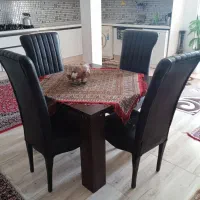 میز غذاخوری