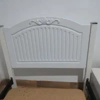 تخت خواب در حد نو|تخت و سرویس خواب|صومعه‌سرا, |دیوار
