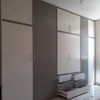 کمد دیواری جاکفشی طوسی کرم مدل نیو عمق ۶۲