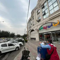 مغازه براصلی ضیابری دو کف ۱۷۸ متر و بالکن ۱۰۰ متری