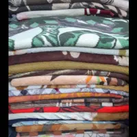 تعدادی پتو یکنفره و دونفره درحدنو