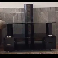 میزتلویزیون شیشه ای(با مشتری واقعی کنار میام)|میز تلویزیون|شیروان (خراسان), |دیوار