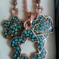 گردنبند و گوشواره مسی