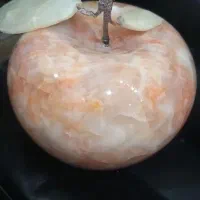 سیب مرمر صورتی