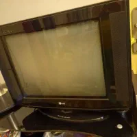 تلویزیون و میزش ۳میلیون