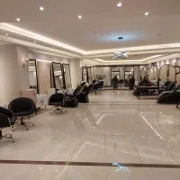 فروش زیر همکف تجاری ۲۴۵ مترمربع ولیعصر جنوبی