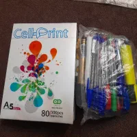 کاغذ a5 و تعدادی خودکار