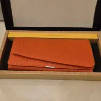 کیف پول زنانه چرم اصل نو. همراه با جعبه