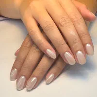 کاشت ناخن فقط ۱۵۰