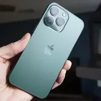 اپل iPhone 13 Pro با حافظهٔ ۲۵۶ گیگابایت