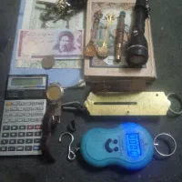 تعدادی وسایل قدیمی وجدید