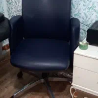 صندلی چرخدار کاملا سالم
