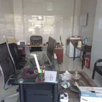 رهن و اجاره یک باب مغازه چهارراه ورزشگاه پلاک یک|اجارهٔ مغازه و غرفه|بندرعباس, |دیوار