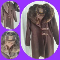 دو عدد پالتو|لباس|طبس, |دیوار