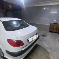 206 v8 مدل ۹۲ نقد