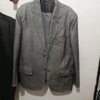 یک دست کت شلوار