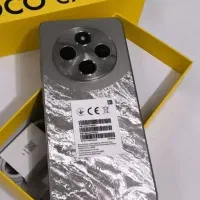 پوکو c75
