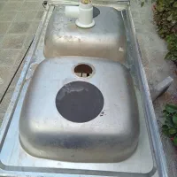 آویزلباس درحدنو وسینک ظرفشویی سالم جهت فروش|بندرخت و رختآویز|گرگان, |دیوار