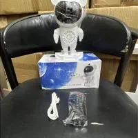 ادم فضانورد کهکشانی