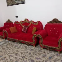 دو دست مبل هفت نفره کلاسیک و سلطنتی