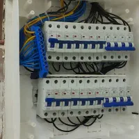 برق کار .برق کاری ساختمان .سیم کش ساختمان