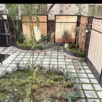 آپارتمان212متر-4خواب2مستر-130مترحیاط-اختصاصی-جنوبی