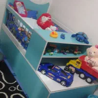 تخت نوجوانی