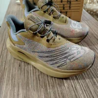 کتونی نیوبالانس اورجینال سایز 42