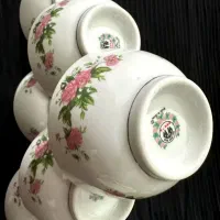 چینی گل سرخی