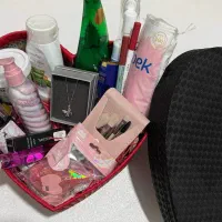 پک های کادویی روز زن و یلدا|لباس|میانه, |دیوار