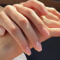 کاشت ناخن|خدمات آرایشگری و زیبایی|مشهد, چهارچشمه|دیوار