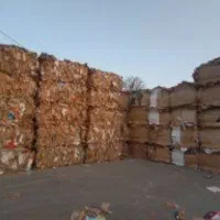 خریدار کارتن و کاغذ