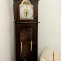 ساعت پایه دار