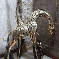 مجسمه زرافه و تابلو فرشته هر دو جنس پلی استر هستن|مجسمه، تندیس، ماکت|قزوین, |دیوار